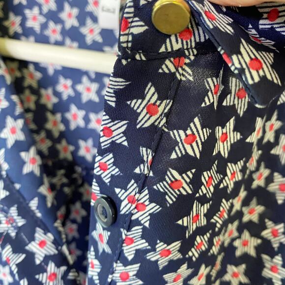 ELLE Blouse Womens Large Blue Red White Patriotic Star Sleeveless Button Front - Picture 3 of 8